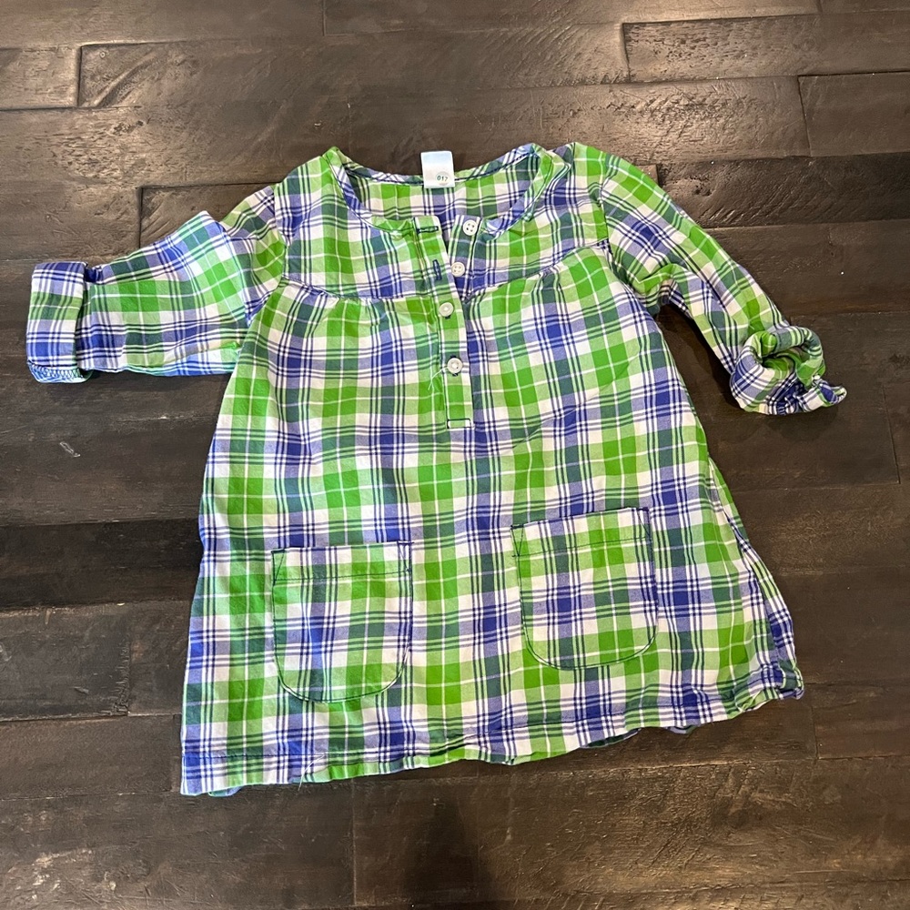 5/$10 Plaid Carter’s top size 3T